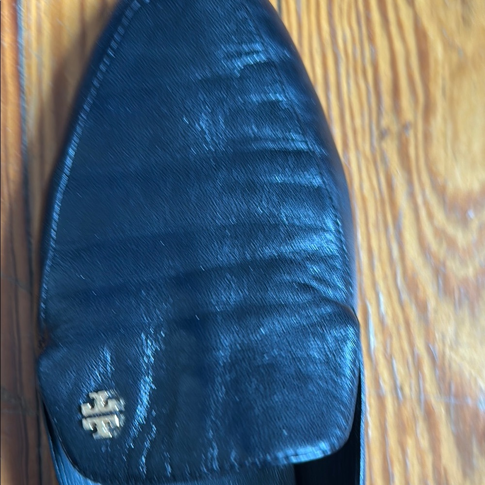 Black Leather Men's Loafers - Picture 7 of 8